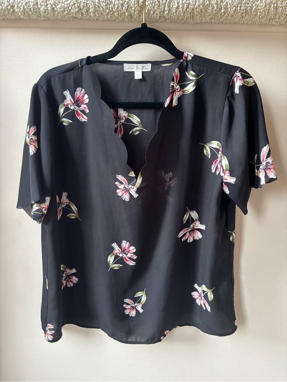 🌼3/$30🌼NWOT Mine Britton Short Sleeve Floral Printed Top Size Large